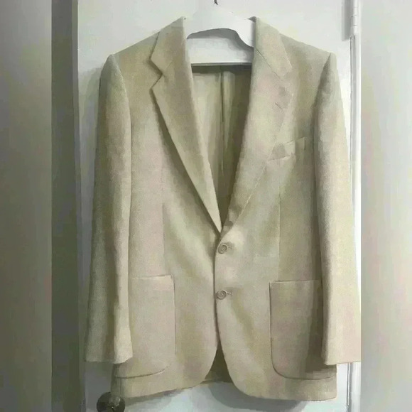 YVES SAINT LAURENT FROM DILLARD’S MENS STORE BLAZER IN BEIGE COLOR SIZE M - Picture 3 of 10